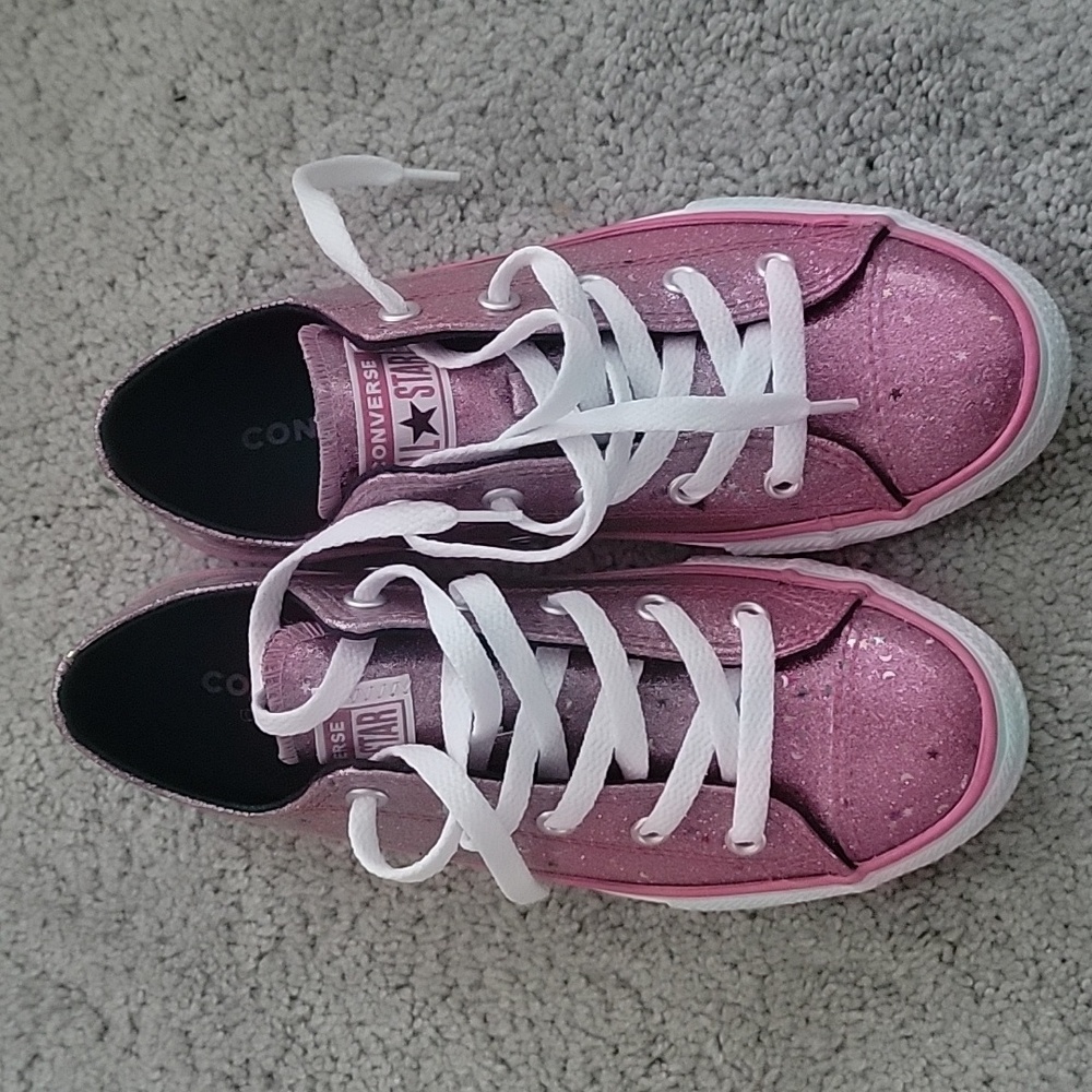 Girls Converse All Stars size 2